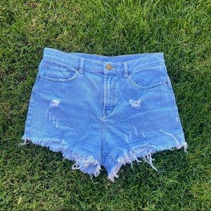 BDG 30w girlfriend high waist shorts
